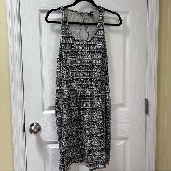 Patagonia Dresses & Skirts - Patagonia West Ashley Dress Athleisure Tribal Print Outdoors Hiking Size Medium